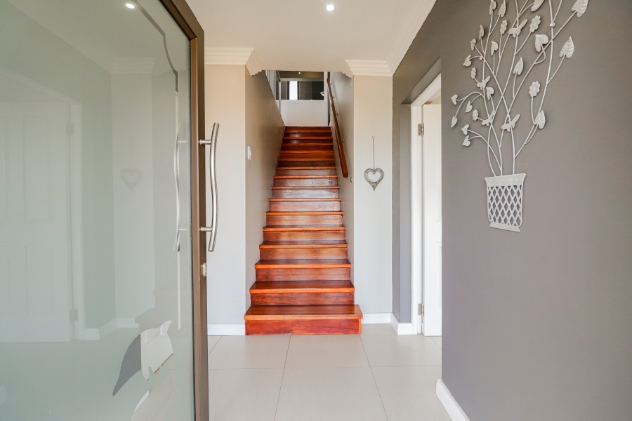 4 Bedroom Property for Sale in Island View Western Cape